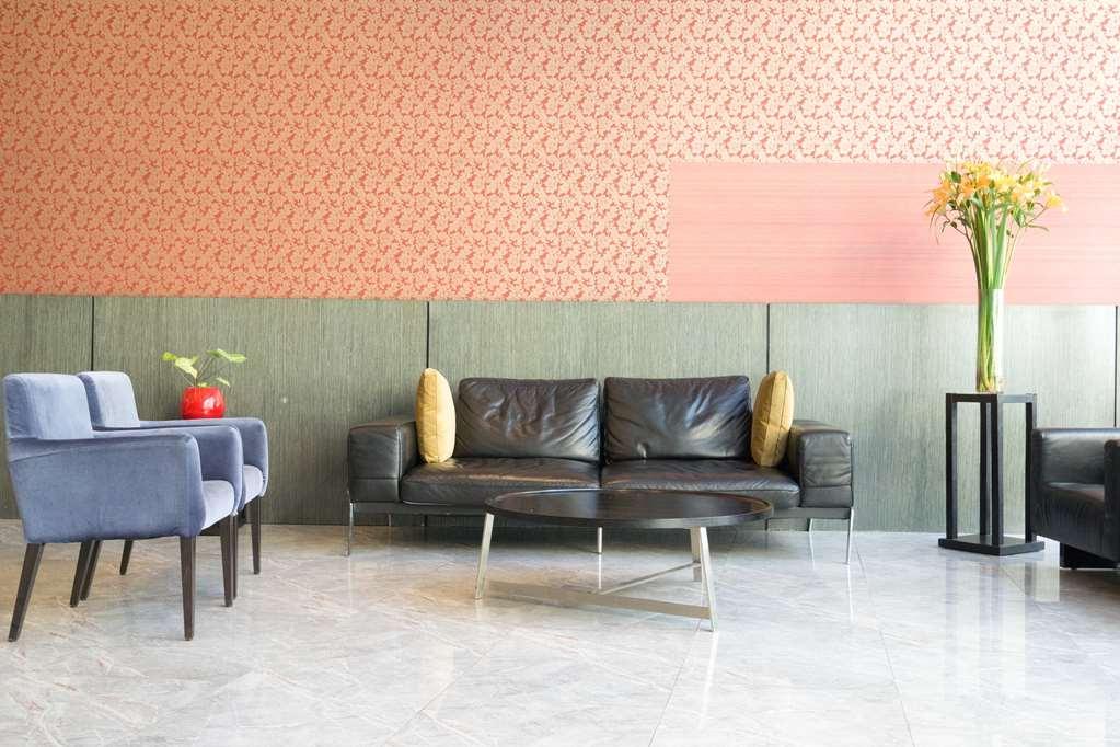 Howard Johnson Buenos Aires Abasto Интерьер фото